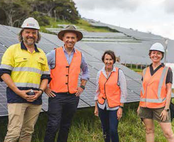 MP visit to LHI solar farm