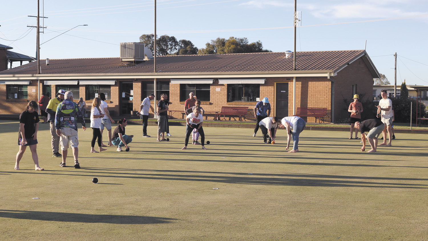 Barefoot bowls