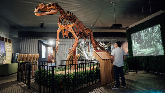 Muttaburrasaurus FDC